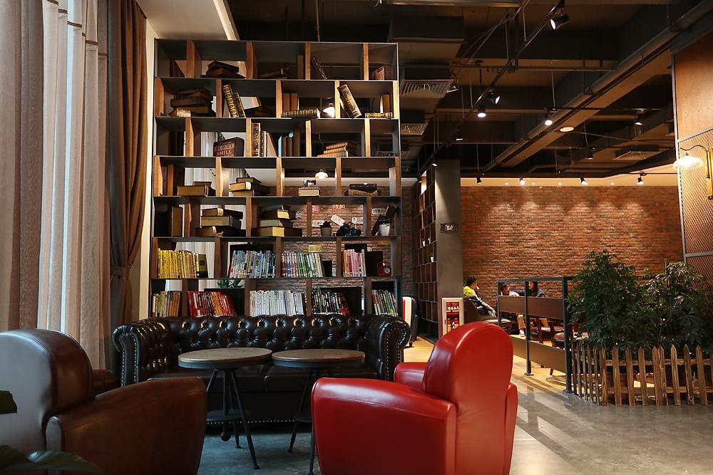 James Joyce Coffetel Hotel Guangzhou Baiyun Street North Branch 외부 사진