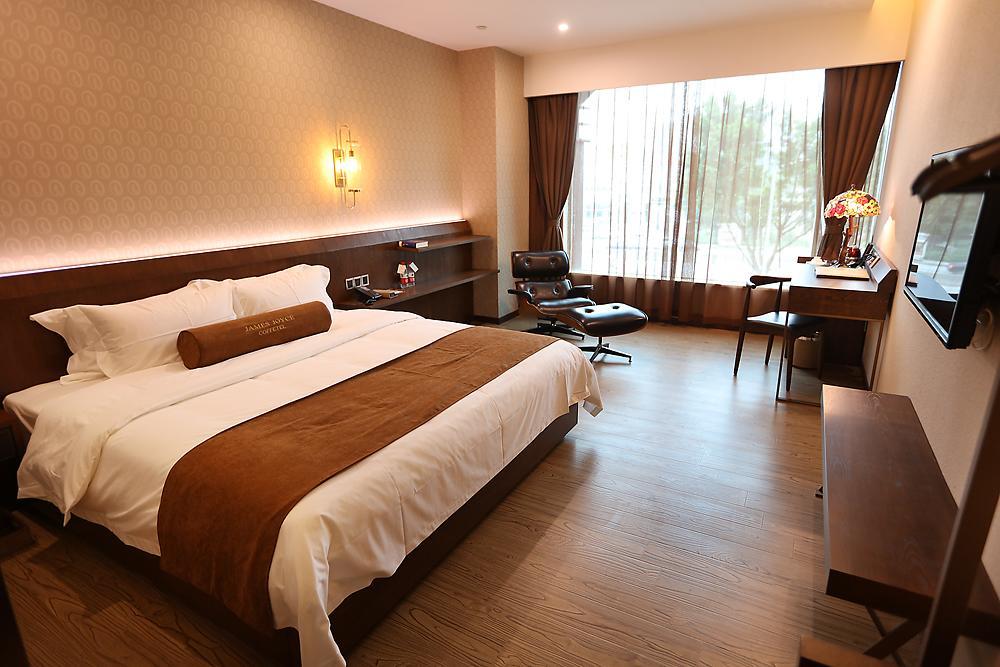 James Joyce Coffetel Hotel Guangzhou Baiyun Street North Branch 외부 사진